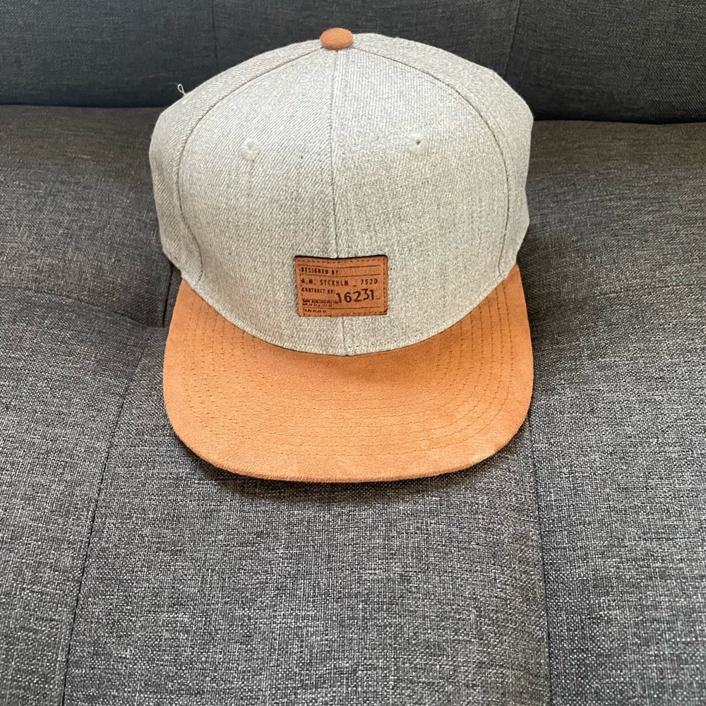 H&M grey/tan Hat
